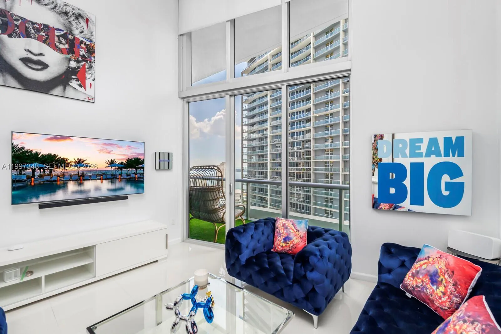 475 Brickell Ave # 2811, Miami FL 33131