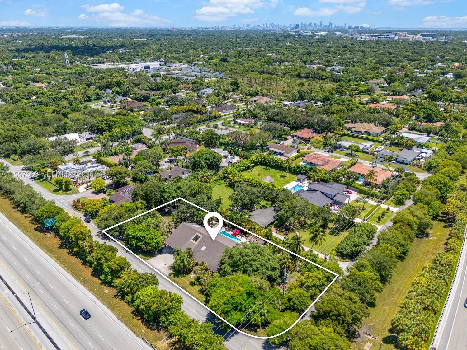 7990 SW 76th Ave, Miami FL 33143