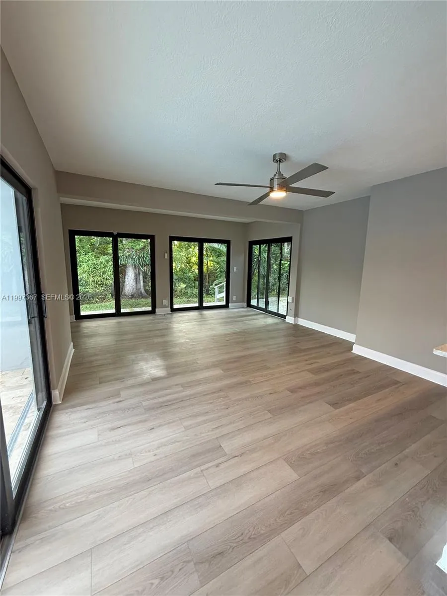 410 SW 56th Ave, Plantation FL 33317