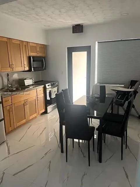 11221 NE 9th Ave # 0, Biscayne Park FL 33161