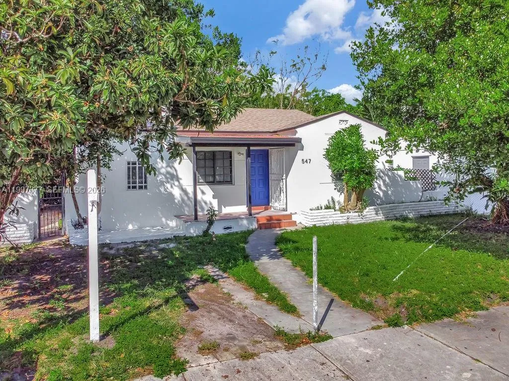 547 NW 49th St, Miami FL 33127