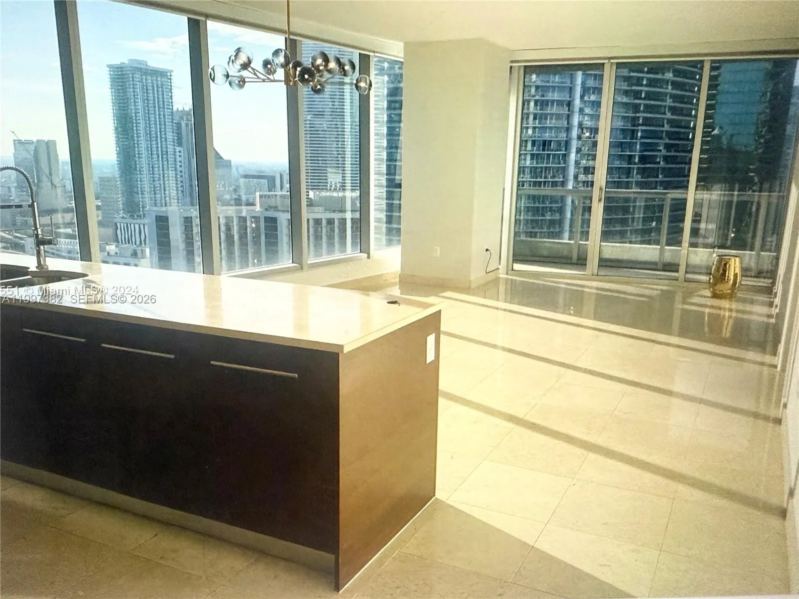 475 Brickell Ave # 2915, Miami FL 33131
