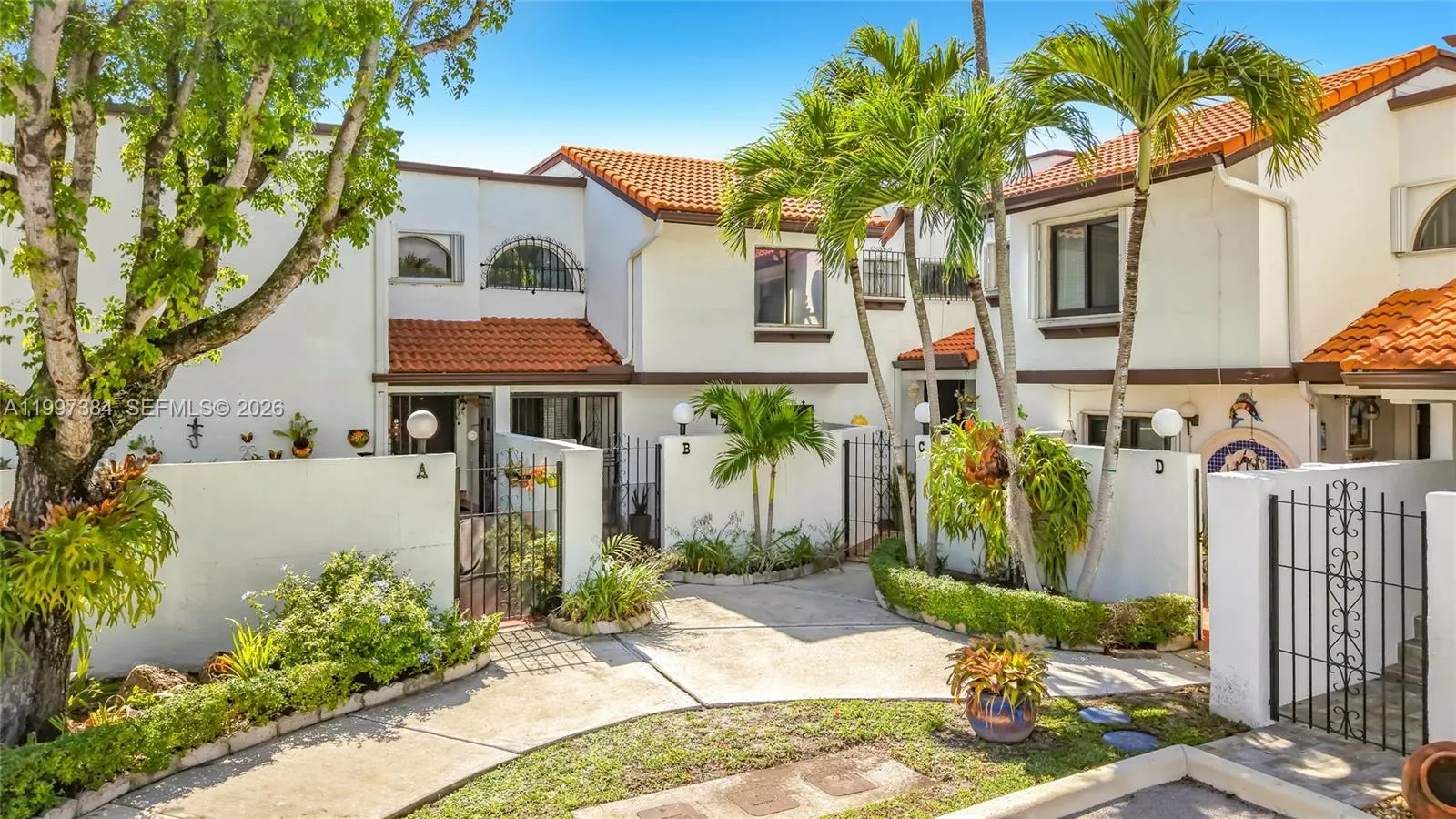 2 bedroom 2 bath for sale at 1291 SW 124th Ct # B, Miami FL 33184