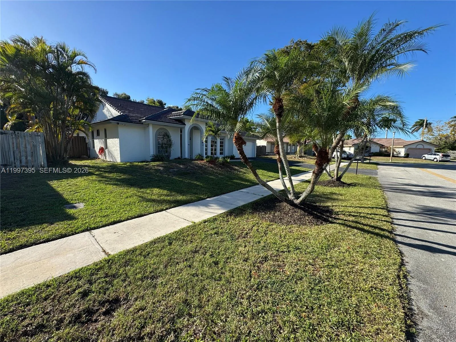 427 SW 169th Ter, Weston FL 33326