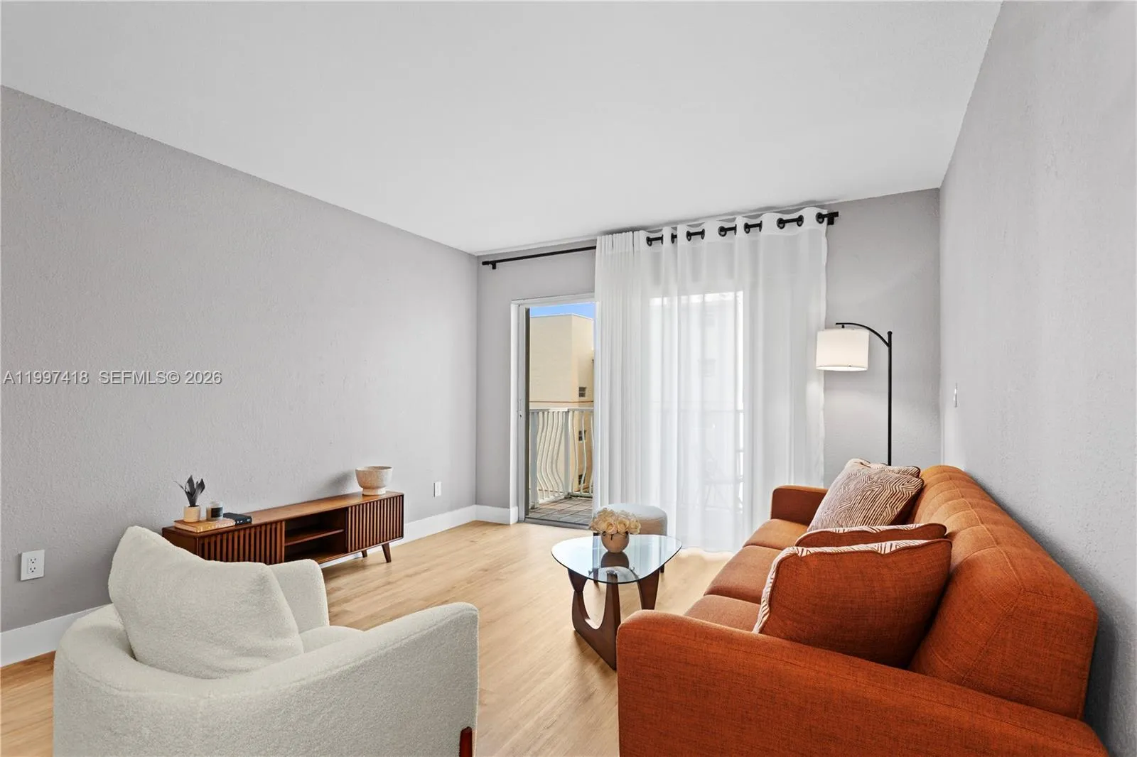 677 NE 24th St # 604, Miami FL 33137