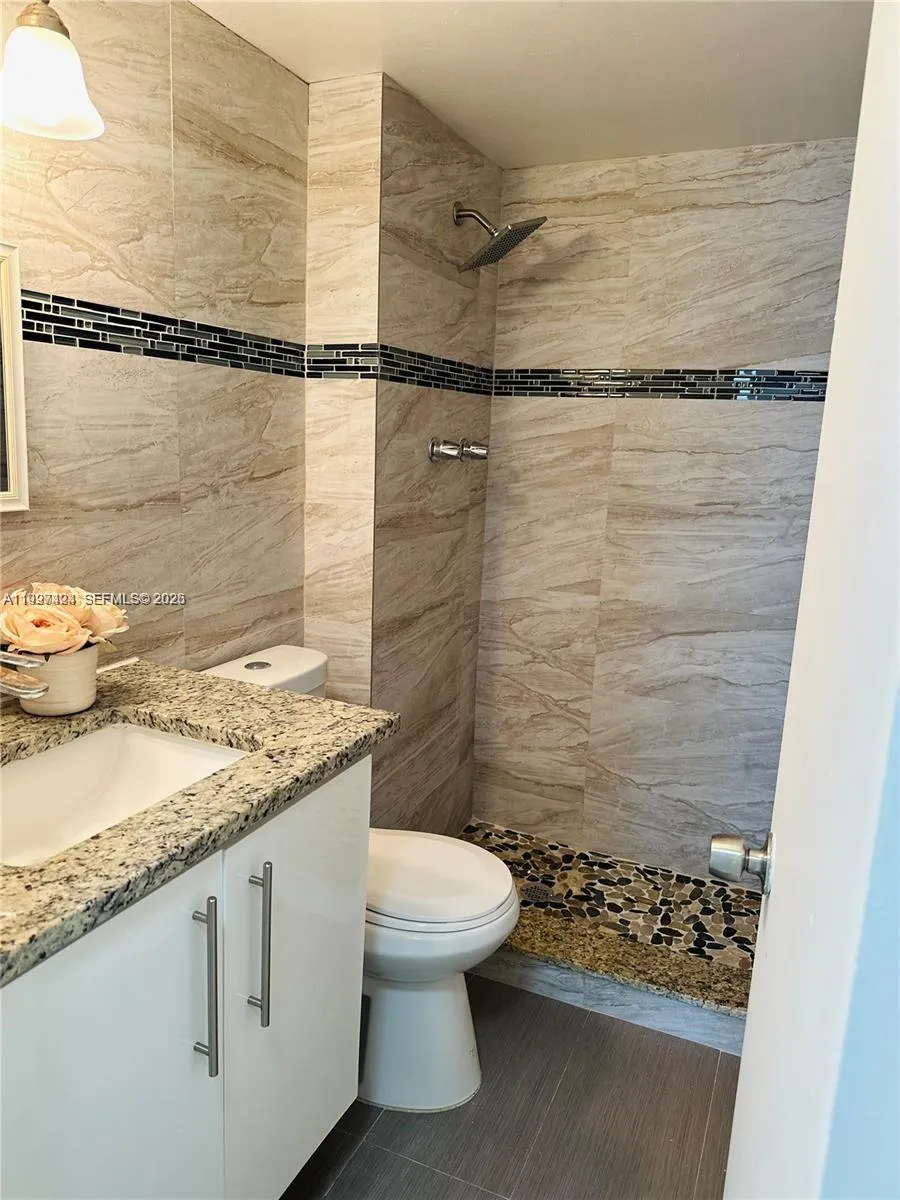 1301 NE Miami Gardens Dr # 724W, Miami FL 33179