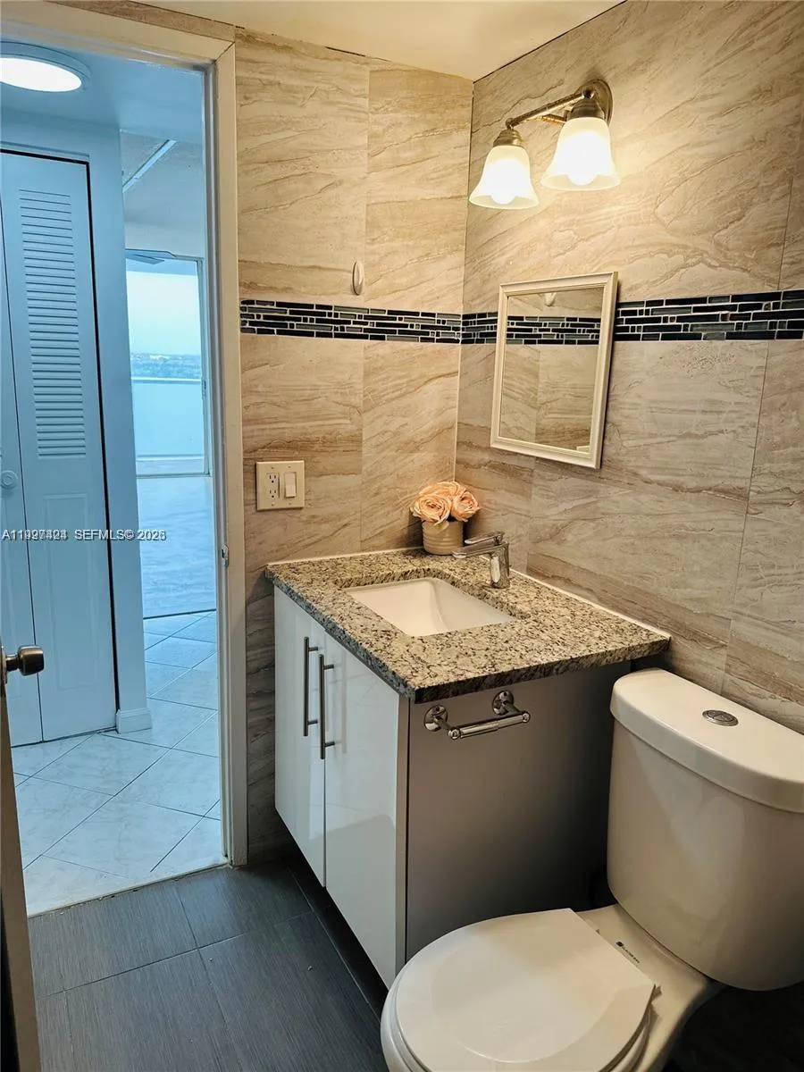 1301 NE Miami Gardens Dr # 724W, Miami FL 33179