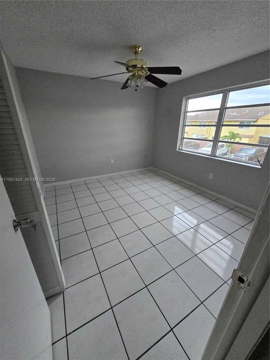 15410 SW 82nd Ln # 822, Miami FL 33193