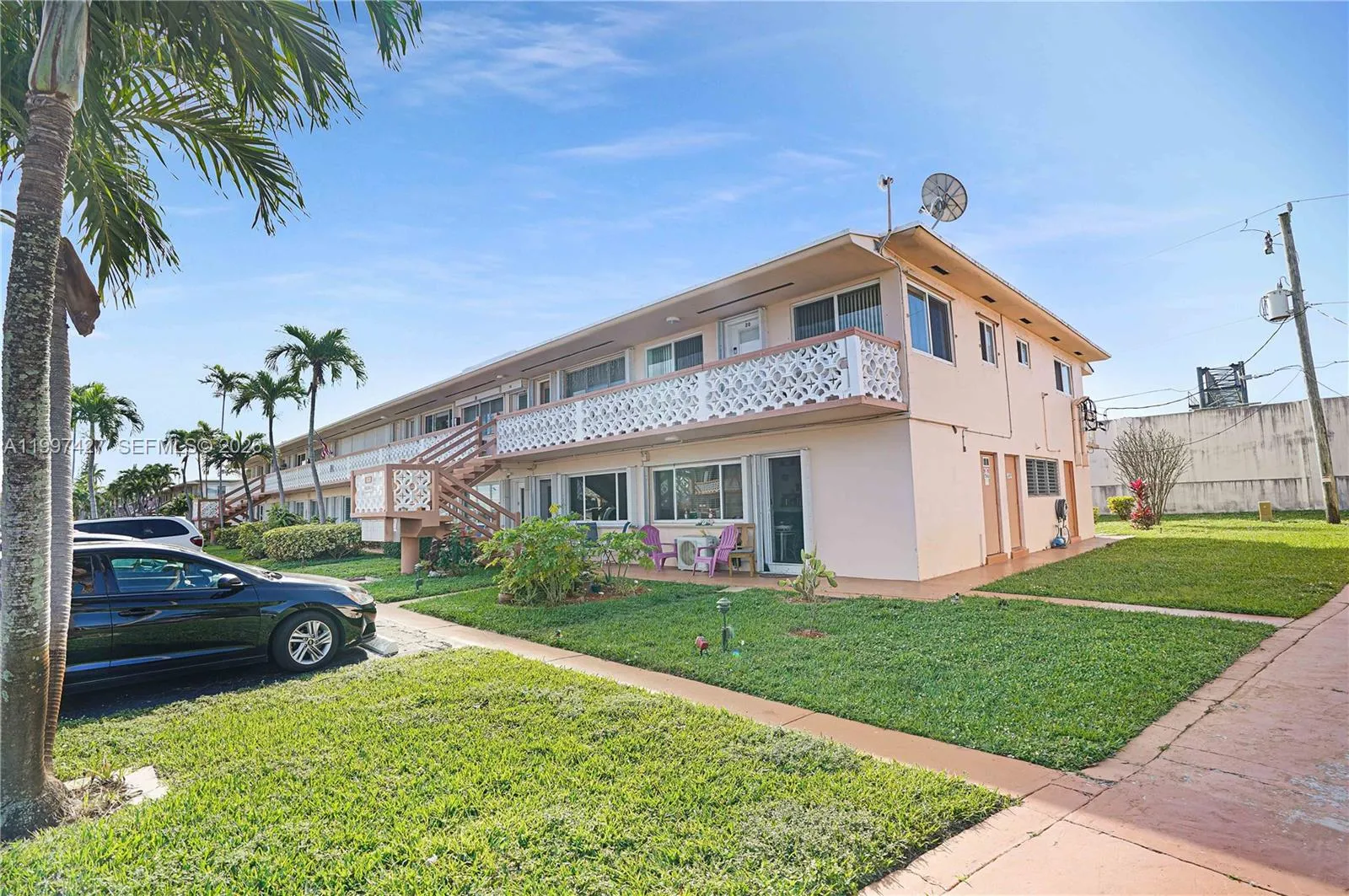 820 SW 11th Ave # 5B, Hallandale Beach FL 33009