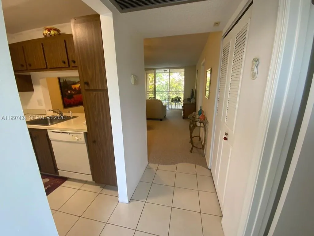 9311 Orange Grove Dr # 405, Davie FL 33324