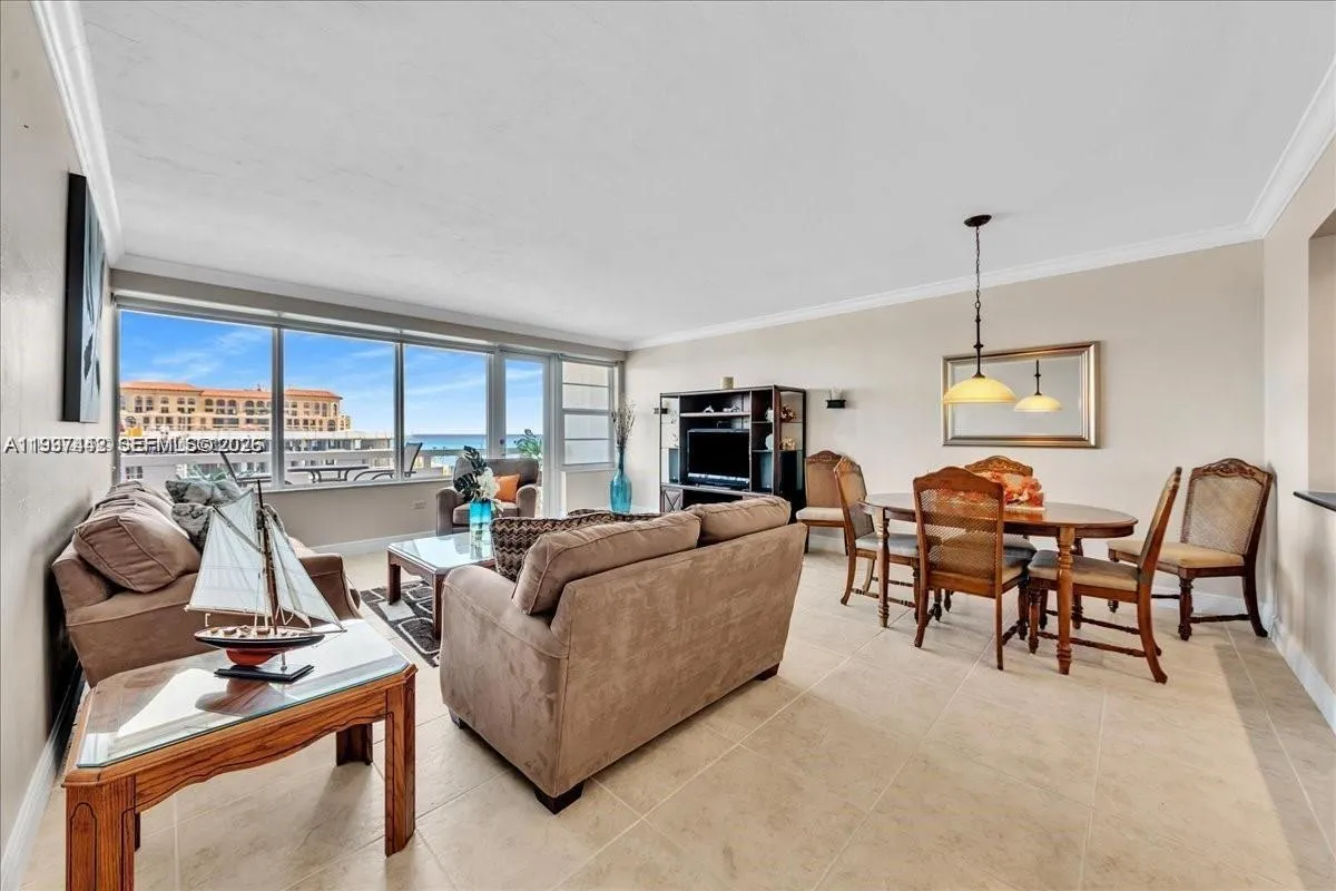 3111 N Ocean Dr # 904, Hollywood FL 33019