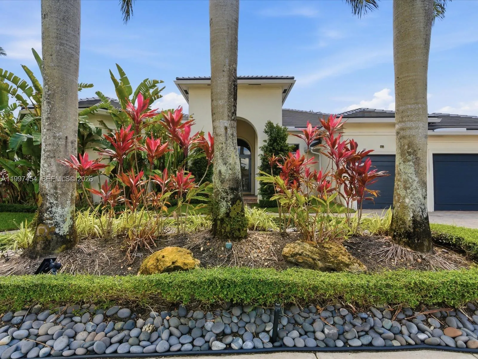 770 Leigh Palm Ave, Plantation FL 33324