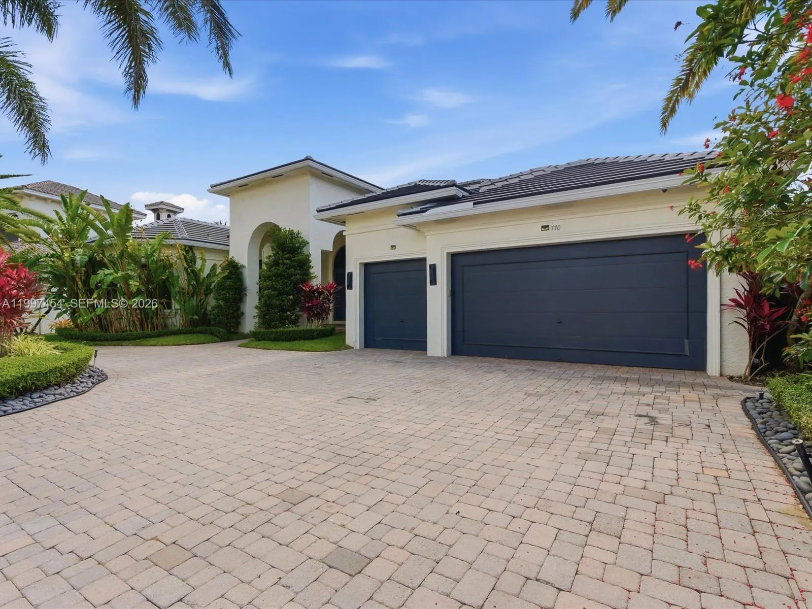 770 Leigh Palm Ave, Plantation FL 33324