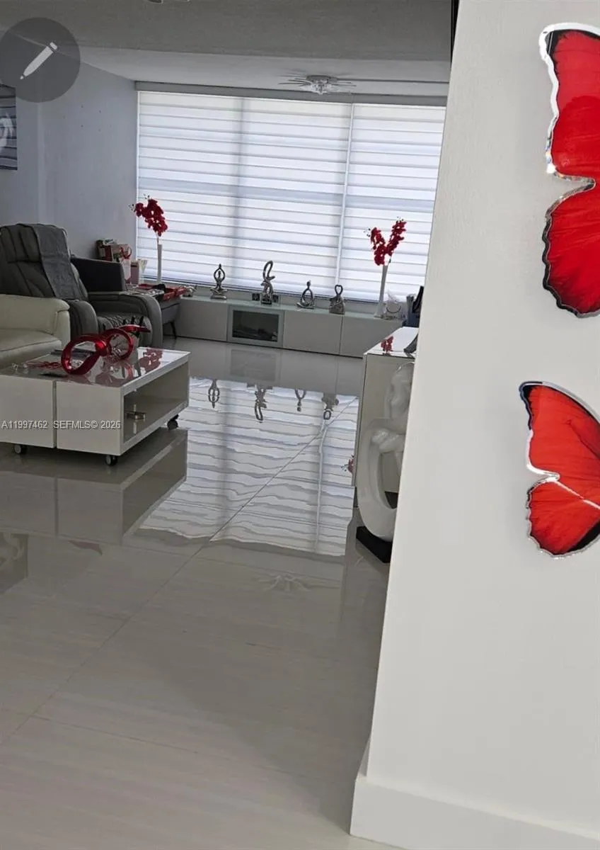 6901 Cypress Rd # B17, Plantation FL 33317