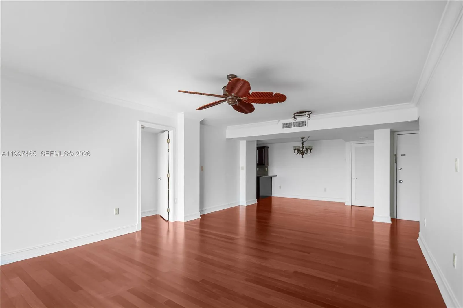 2841 NE 163rd St # 1002, North Miami Beach FL 33160