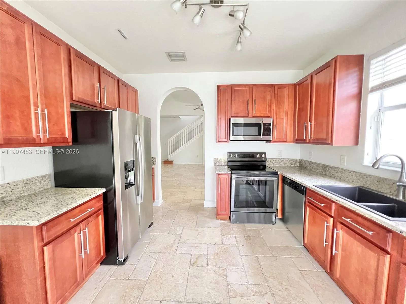 3910 NE 13th Dr, Homestead FL 33033