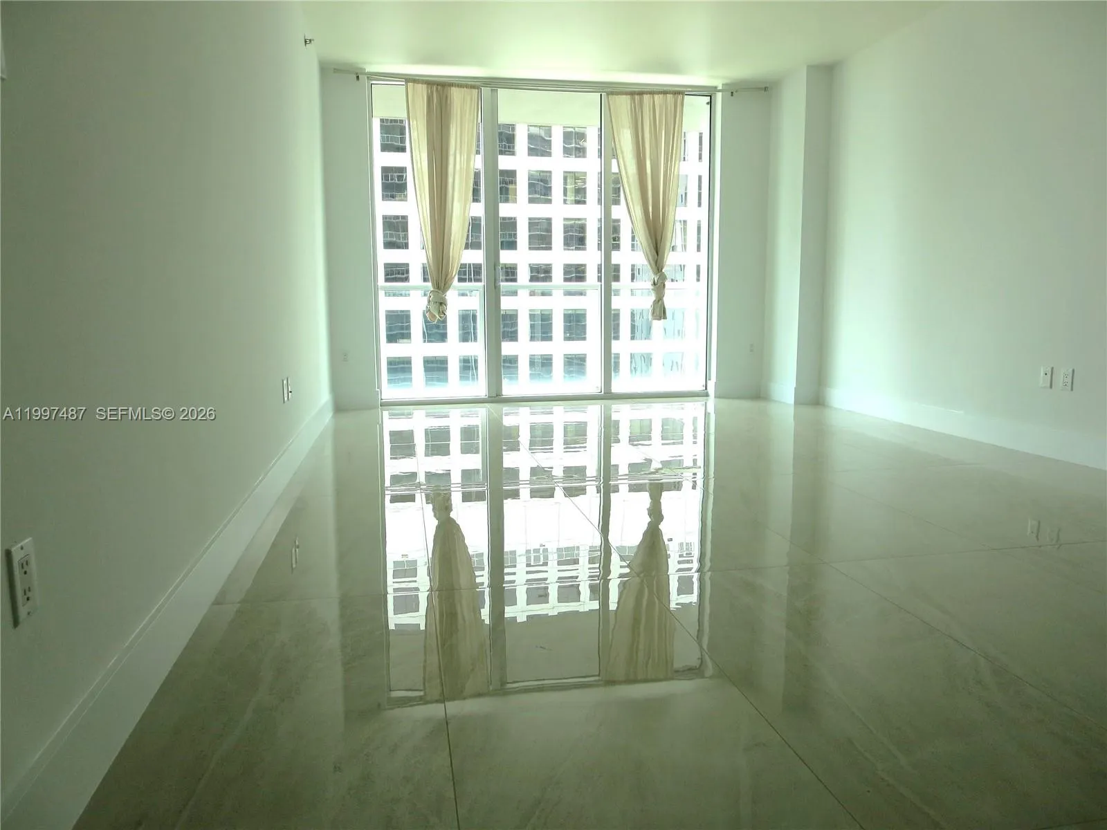 500 Brickell Ave # 3006, Miami FL 33131