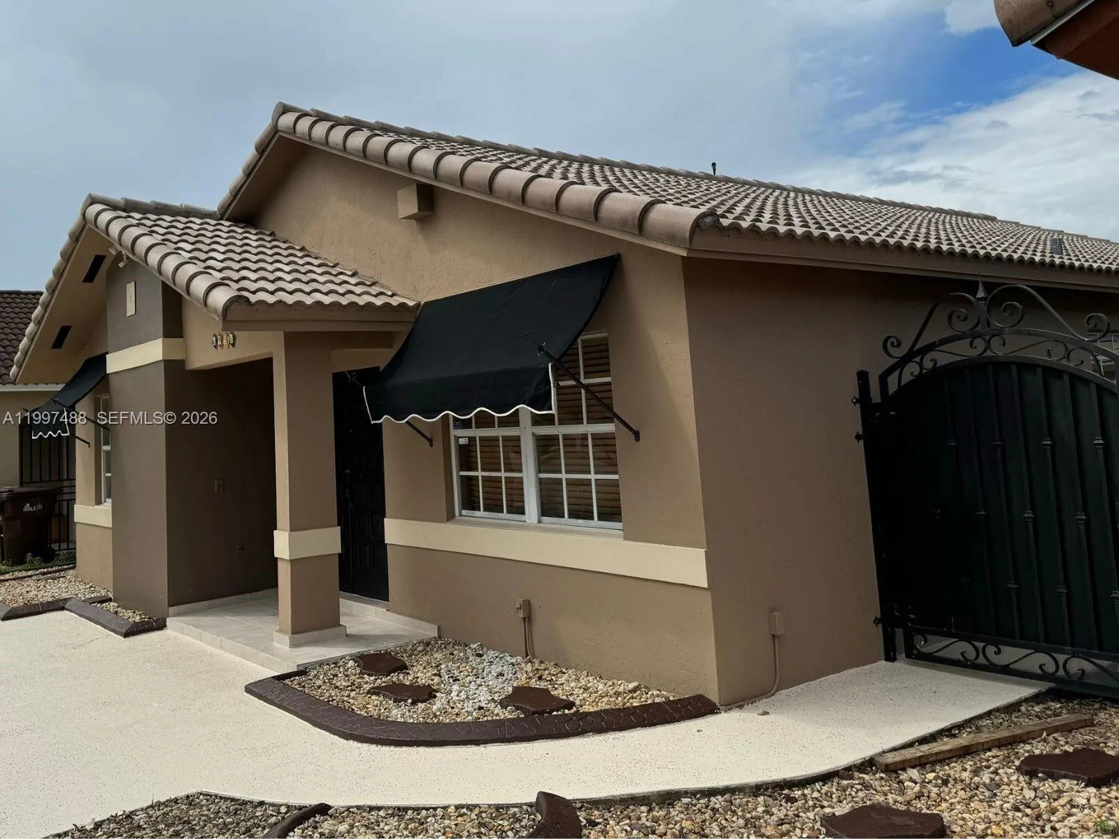 6936 W 25th Ave, Hialeah FL 33016