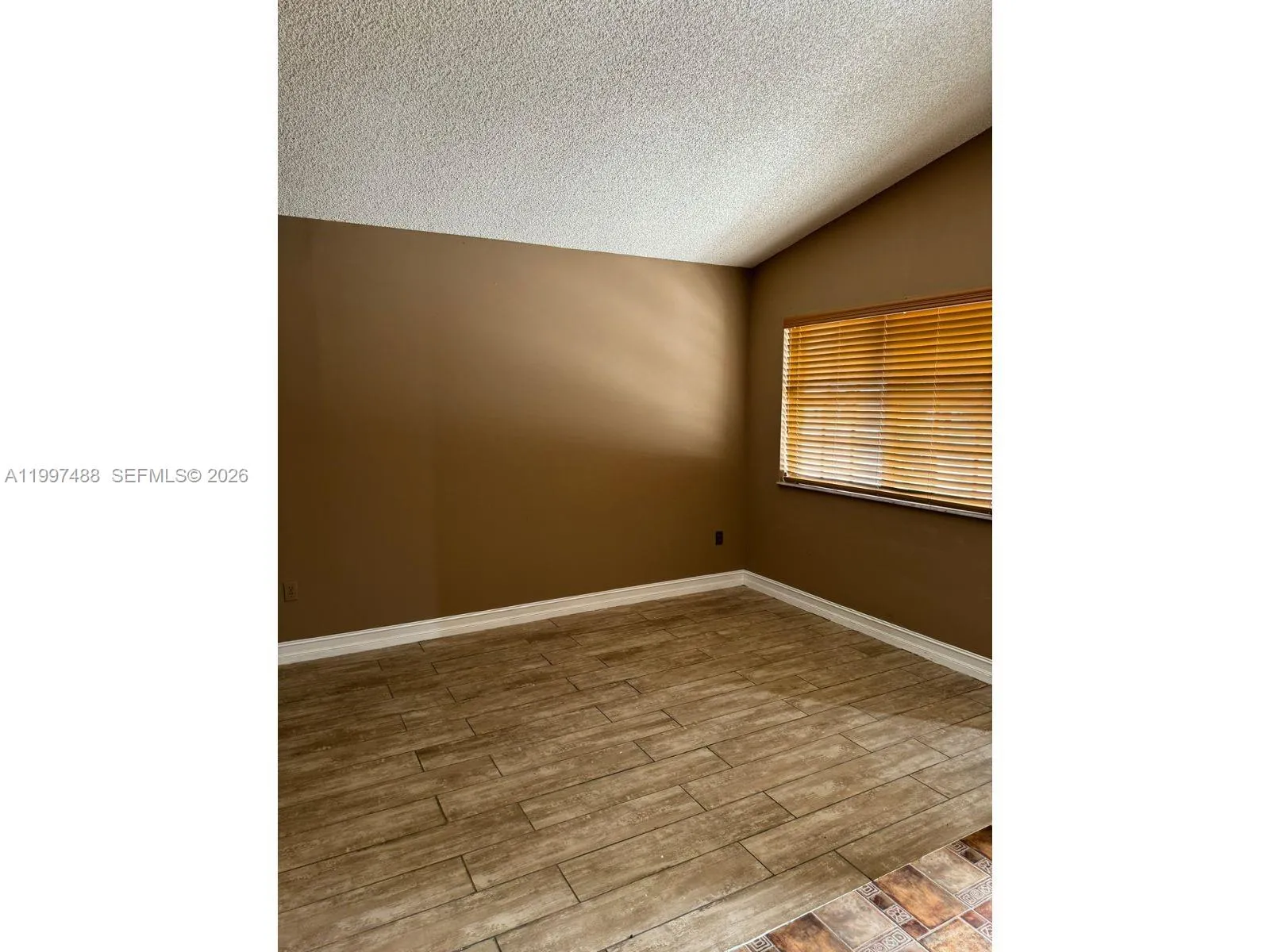 6936 W 25th Ave, Hialeah FL 33016