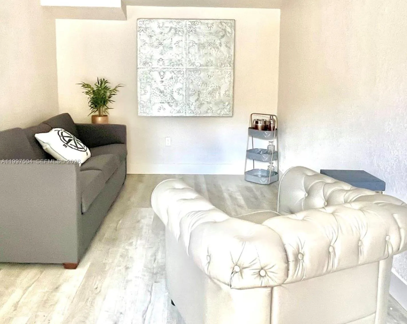 21 NE 53 ST, Miami FL 33137