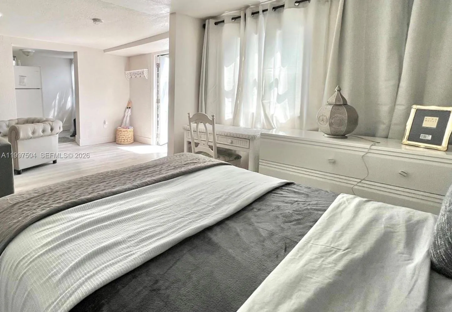 21 NE 53 ST, Miami FL 33137