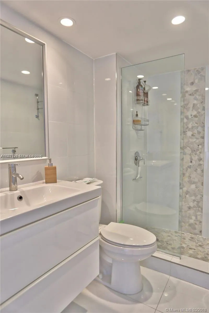 5555 Collins Ave # 5F, Miami Beach FL 33140