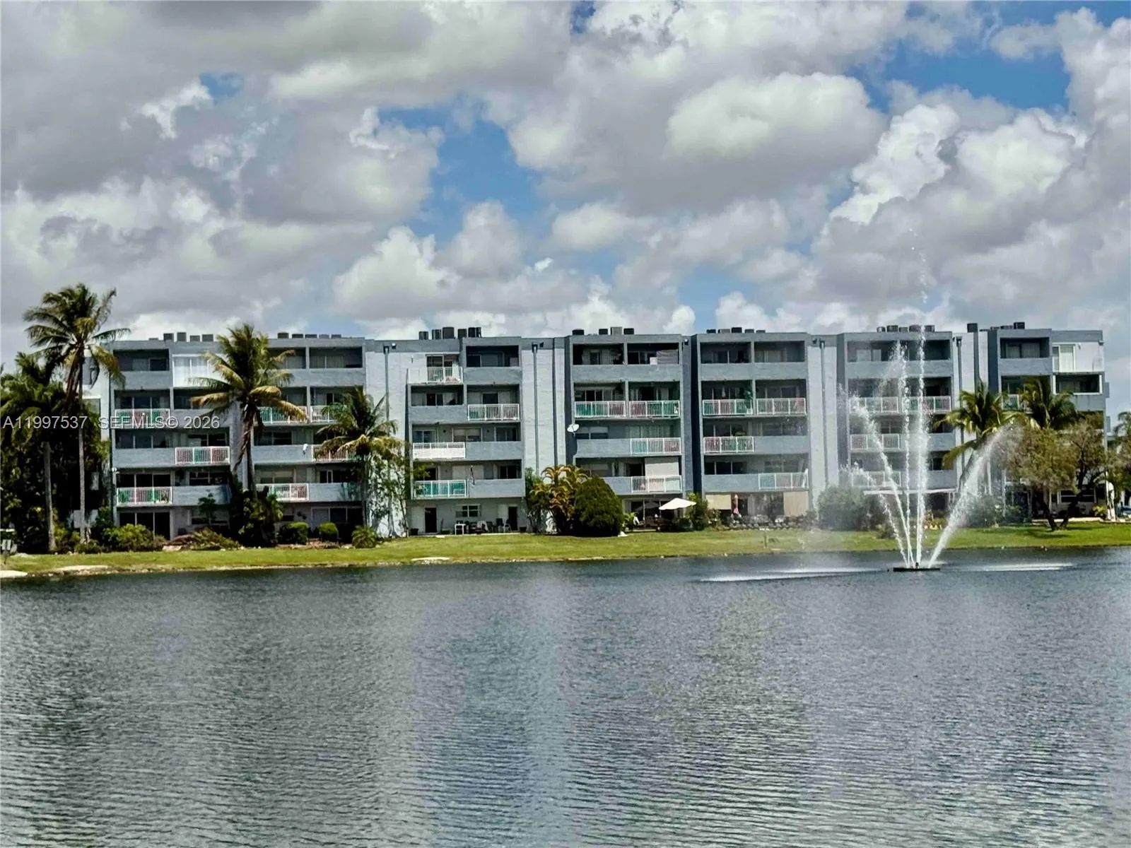 9375 Fontainebleau Blvd # L317, Miami FL 33172