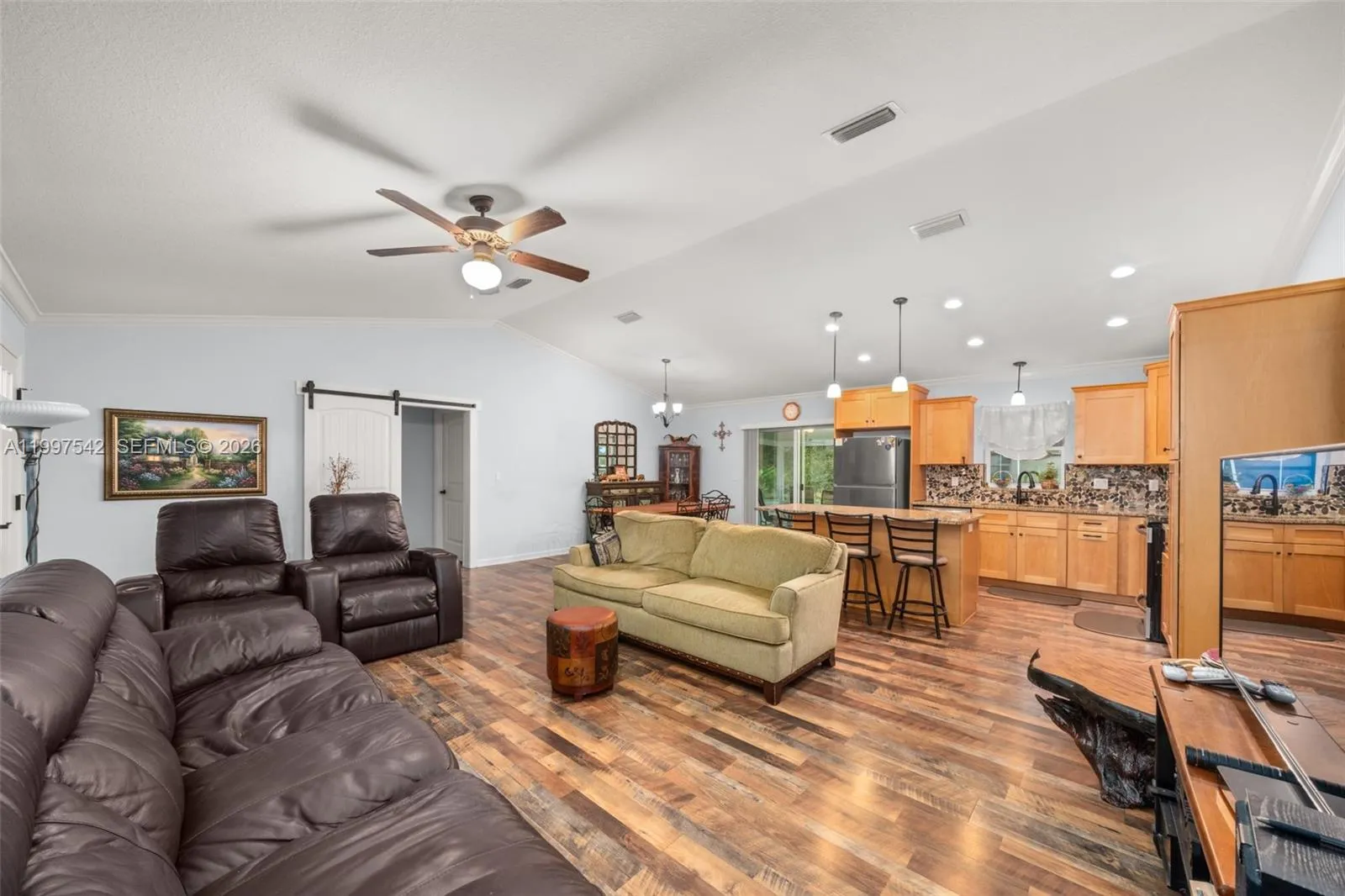 112 Bimini St NE, Lake Placid FL 33852