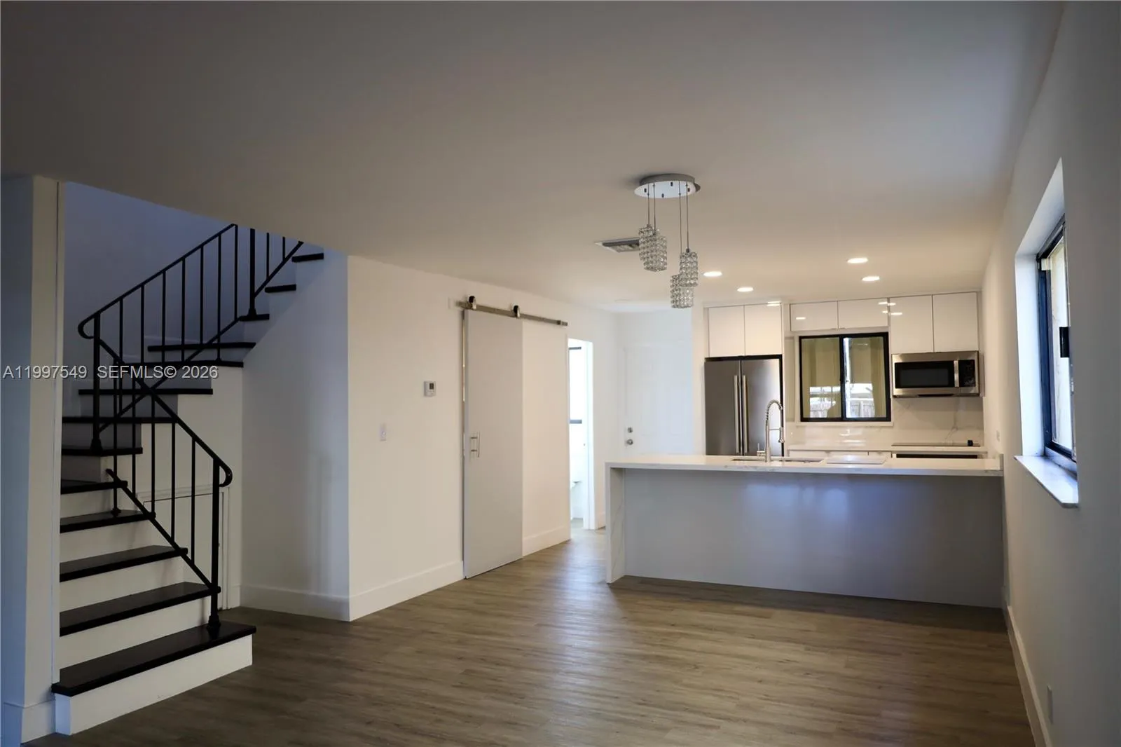 2385 NE 171st St, North Miami Beach FL 33160