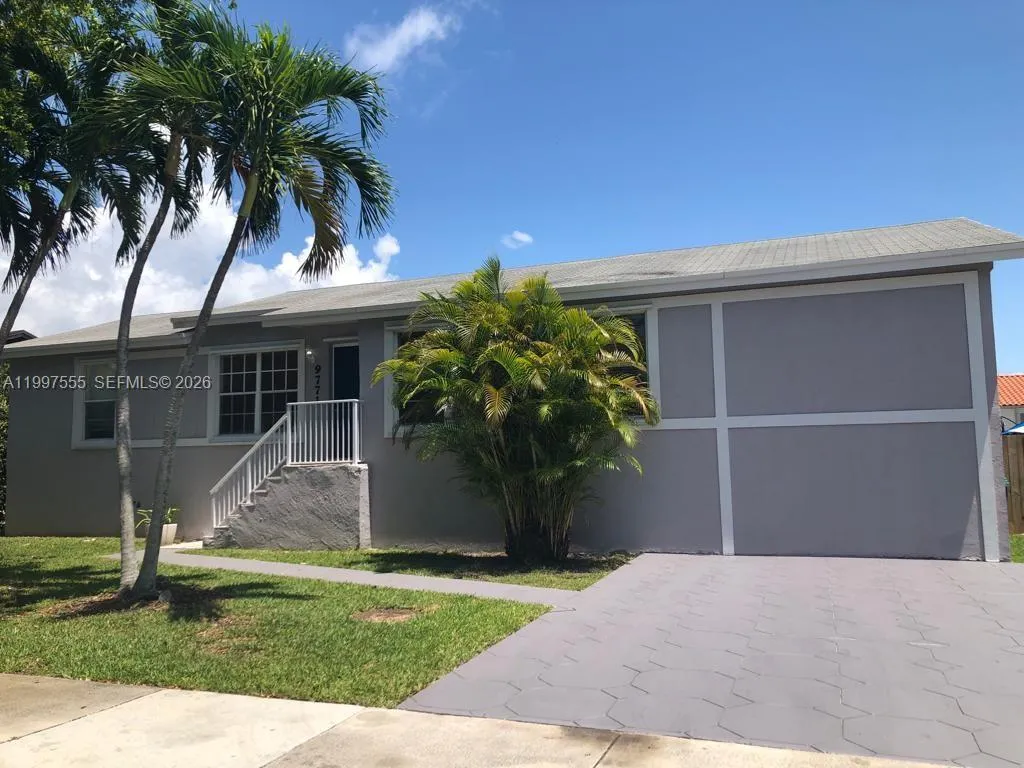 9771 SW 211th st, Cutler Bay FL 33189
