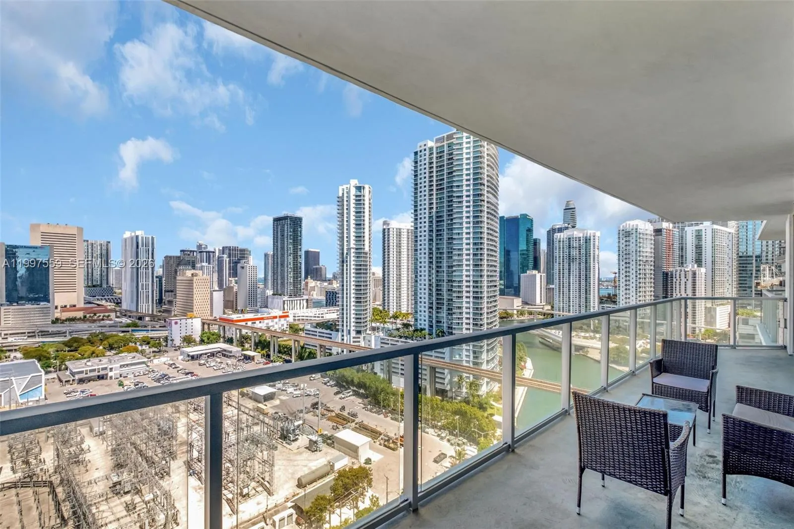 185 SW 7th St # 2303, Miami FL 33130