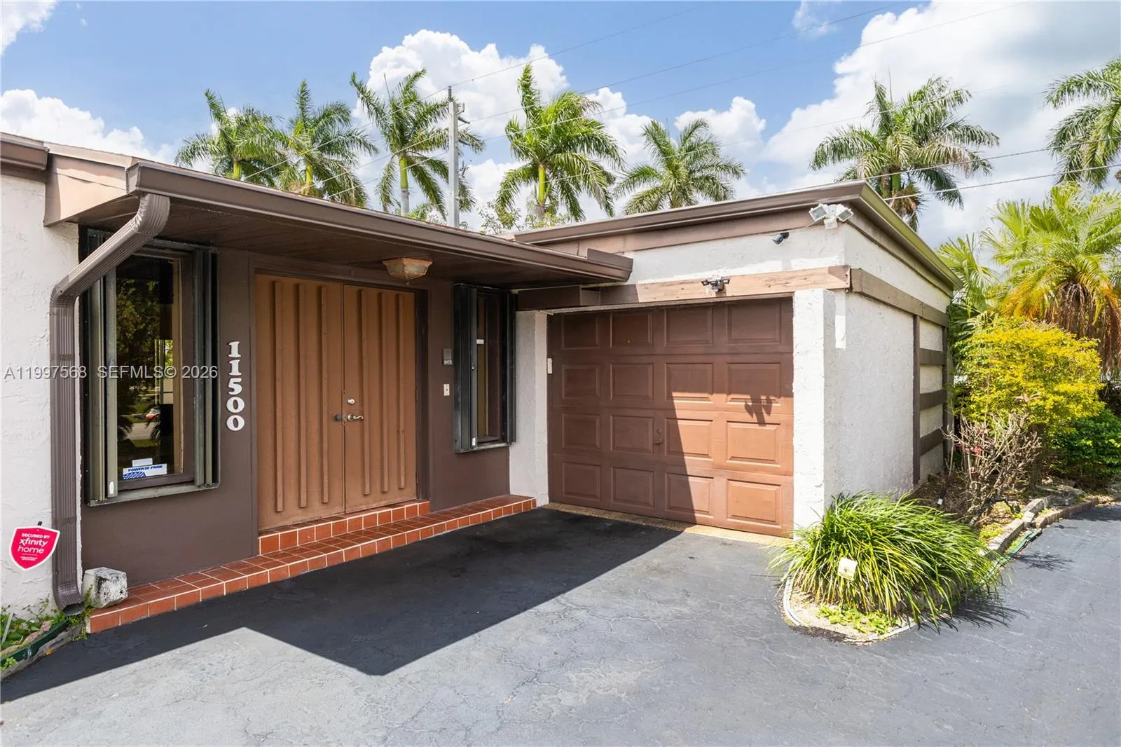 11500 NW 42nd St, Sunrise FL 33323