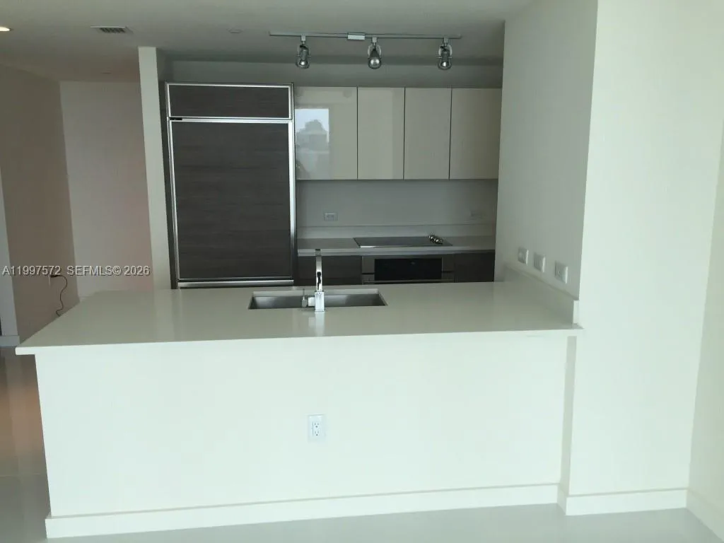 1100 S MIAMI AV # 4102, Miami FL 33130