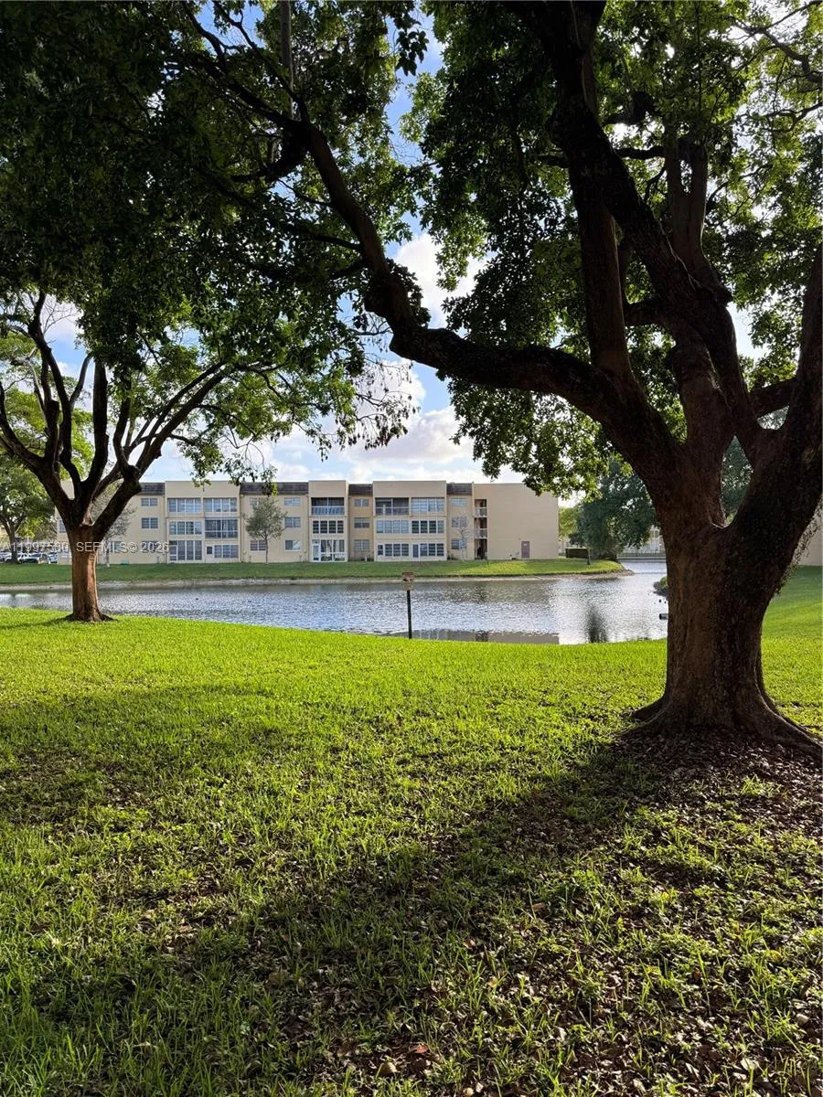 6150 NW 62nd St # 106, Tamarac FL 33319