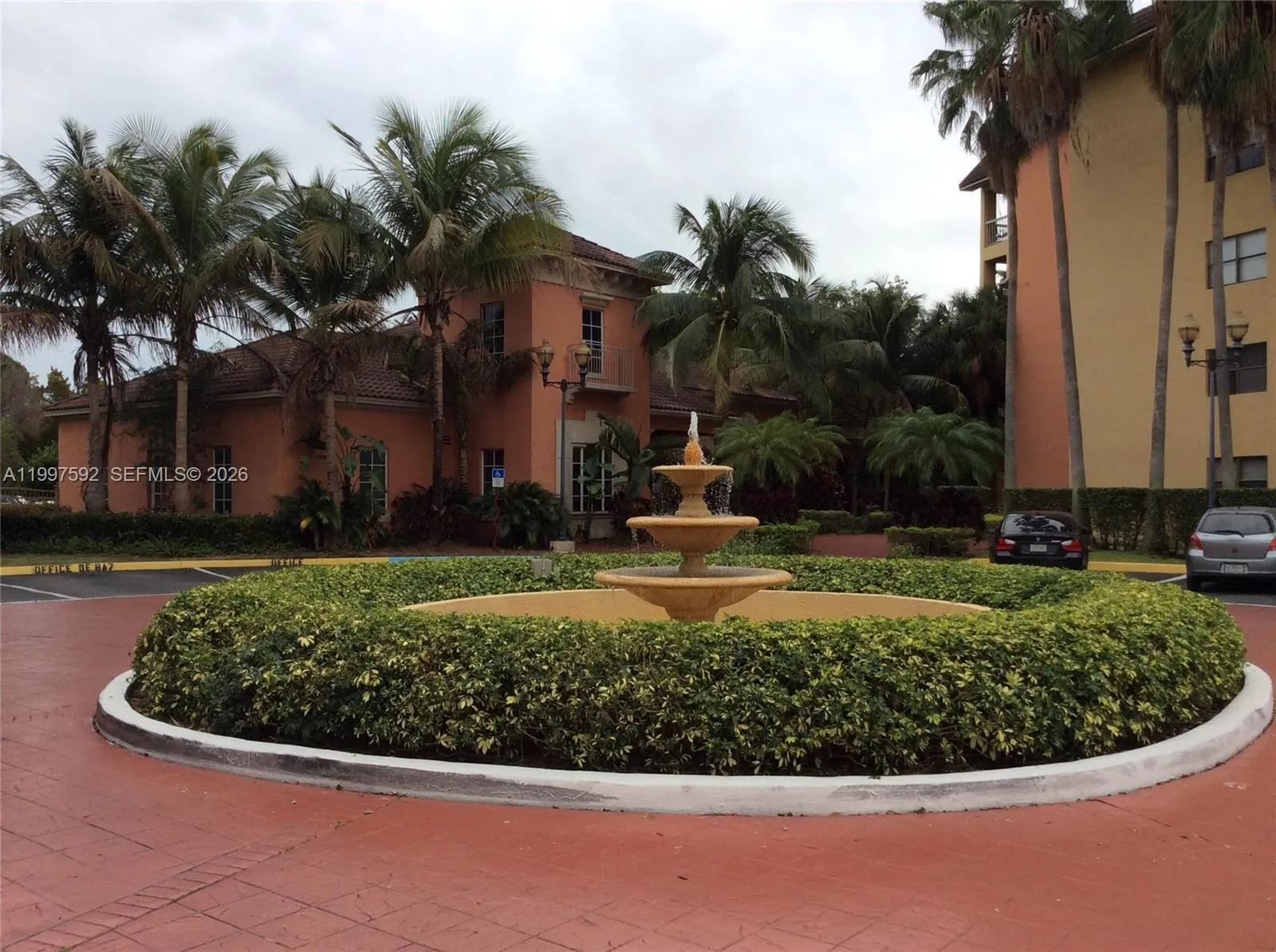 8353 Lake Dr # 301, Doral FL 33166