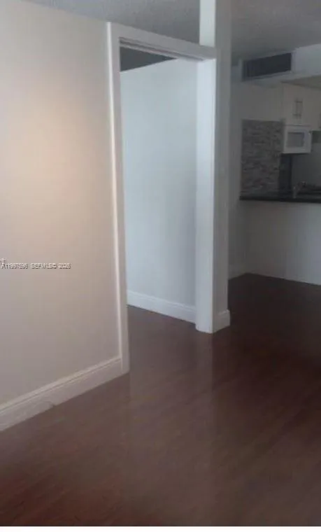 999 Brickell Bay Dr # 1009, Miami FL 33131