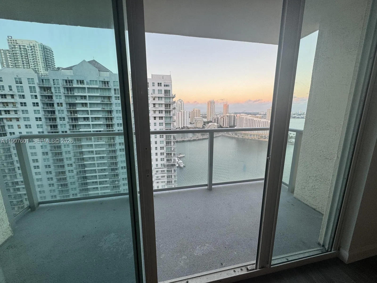 1155 Brickell Bay Dr # 2908, Miami FL 33131