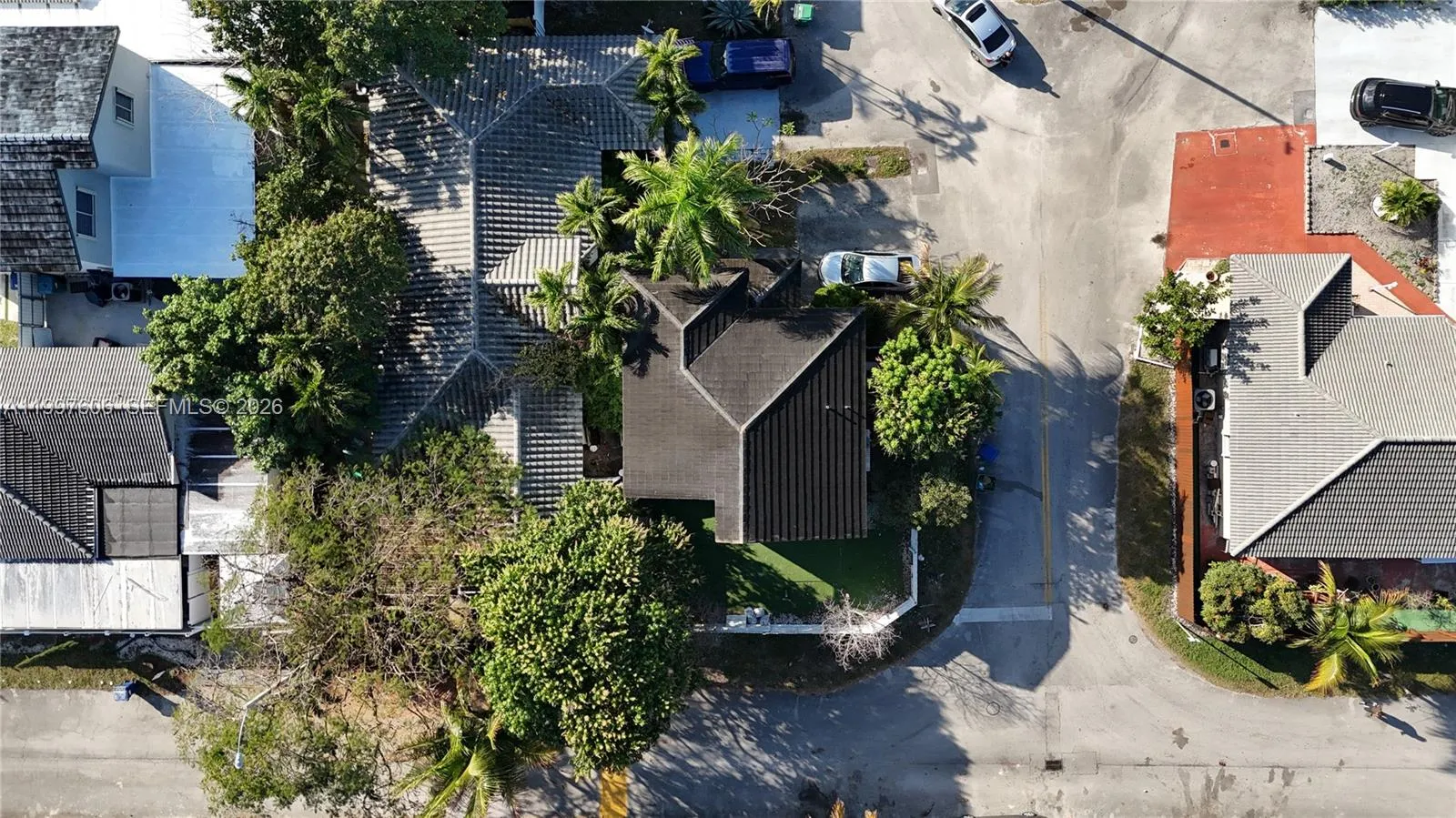 18499 NW 52nd Path, Miami Gardens FL 33055