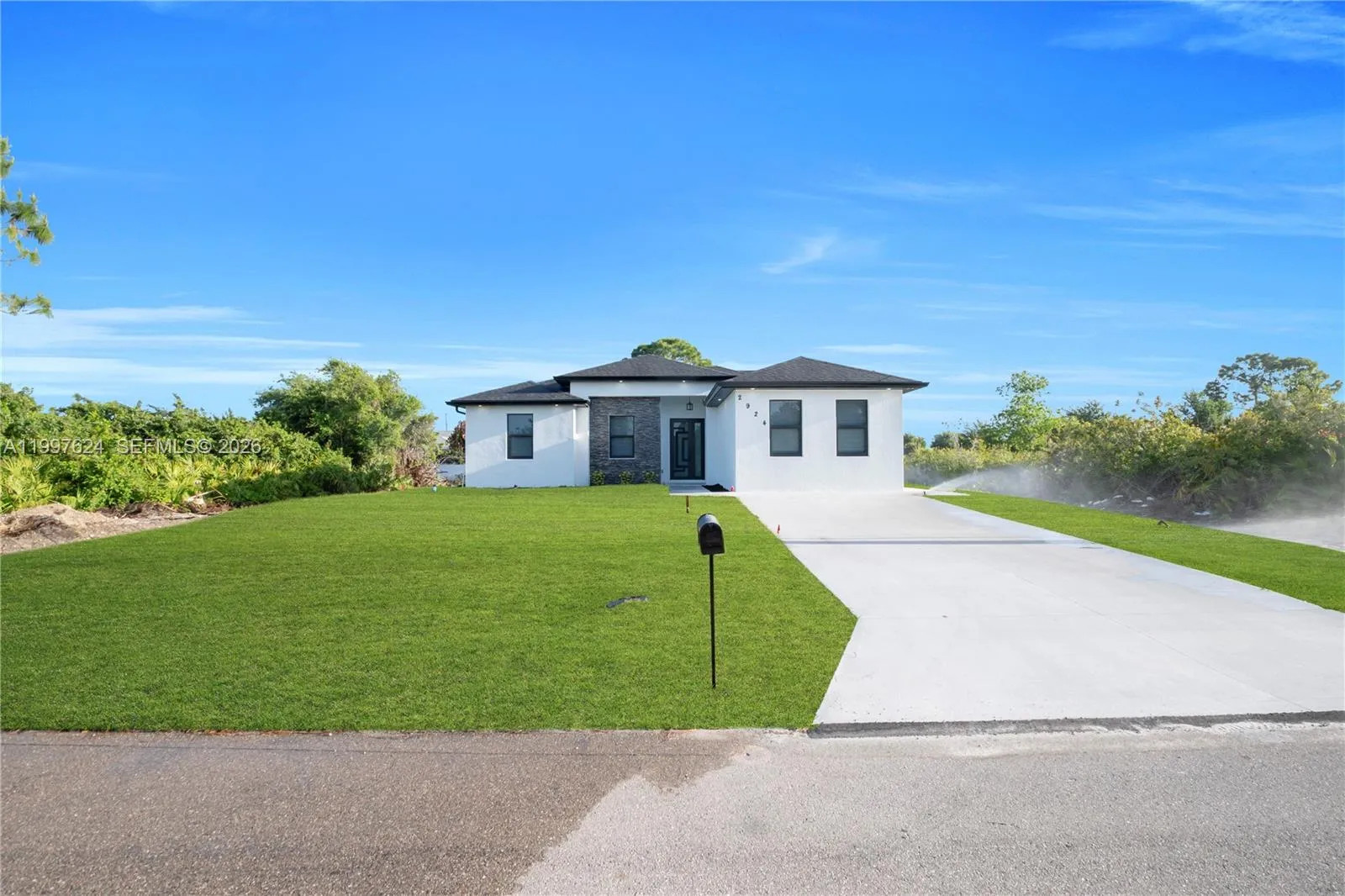 2924 5TH ST SW, Lehigh Acres FL 33976