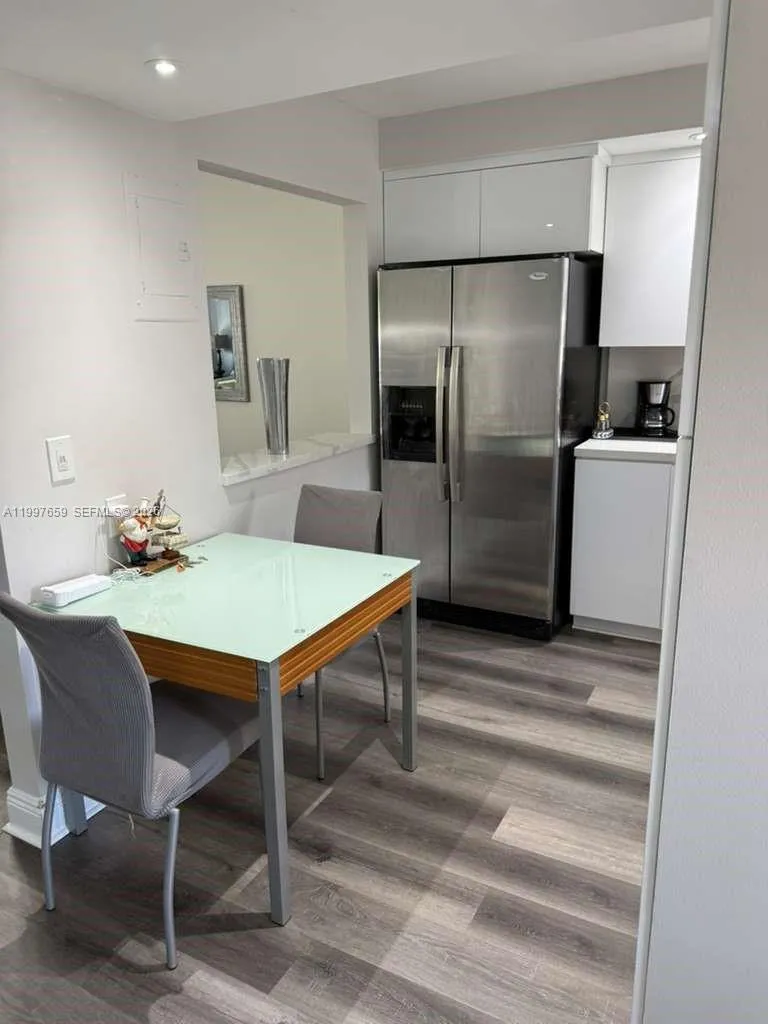 691 S Hollybrook Dr # 202, Pembroke Pines FL 33025