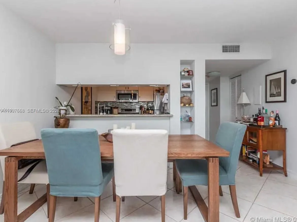 600 NE 36th St # 1006, Miami FL 33137