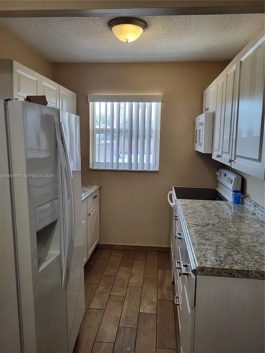 1611 Green Ln # 3, Lantana FL 33462