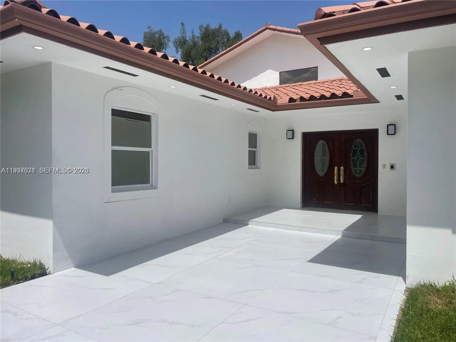 19740 W Saint Andrews Dr, Hialeah FL 33015