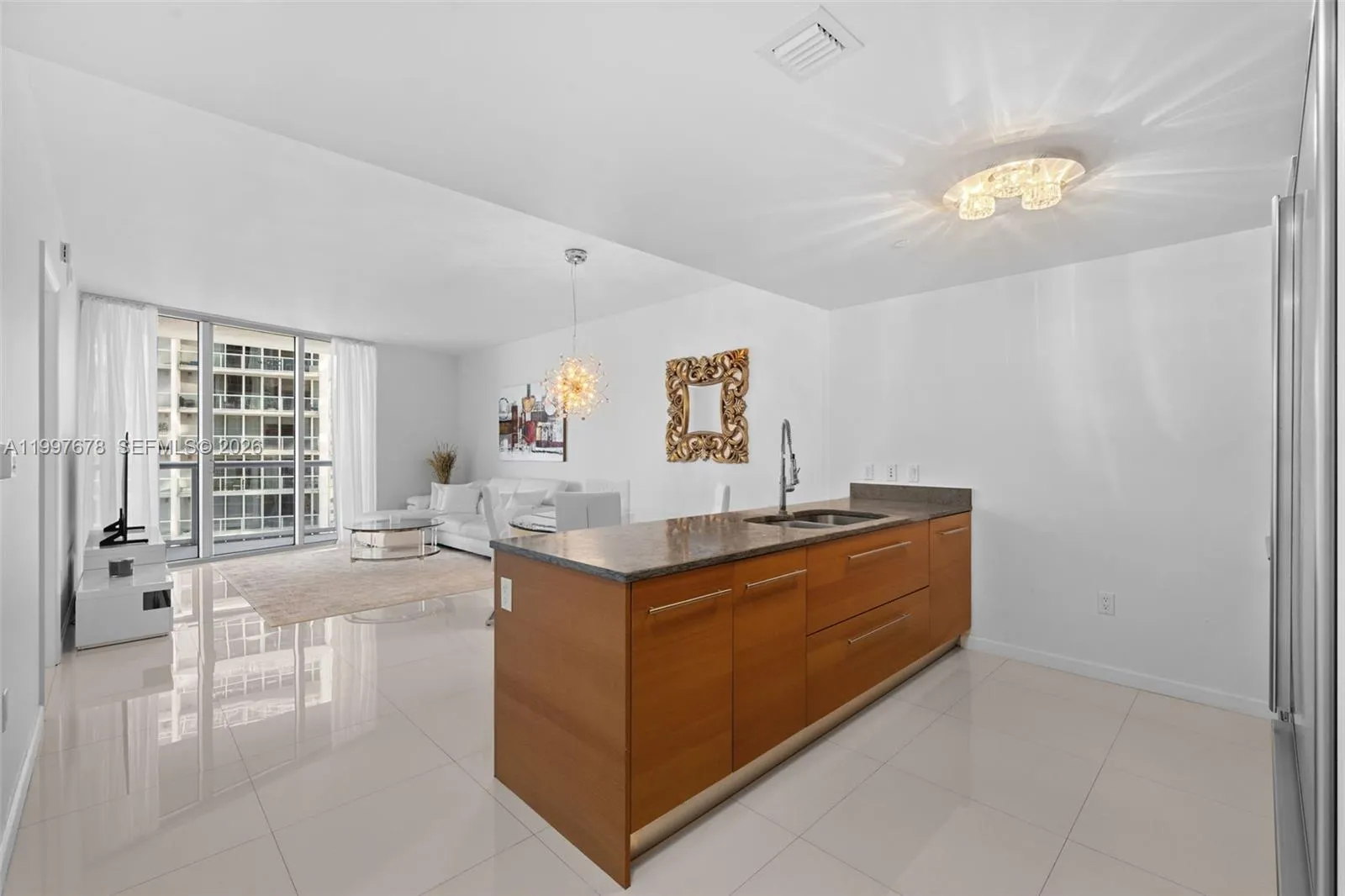 475 Brickell Ave # 3711, Miami FL 33131