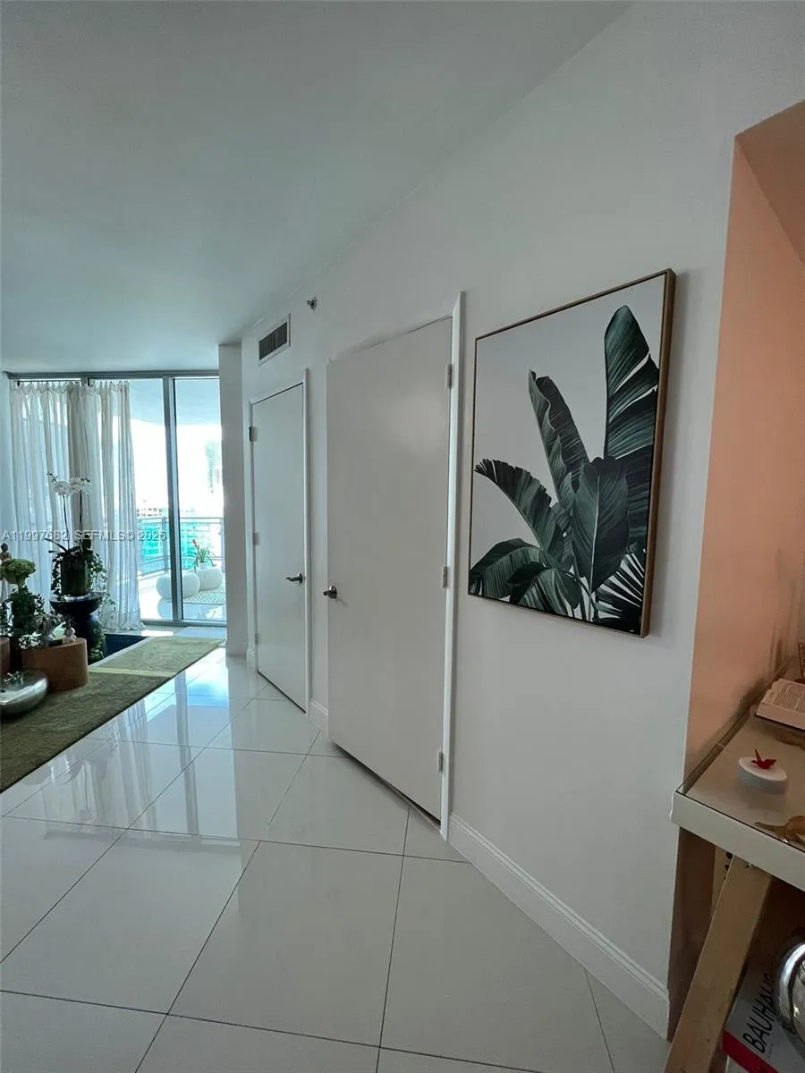 350 S Miami Ave # 1809, Miami FL 33130