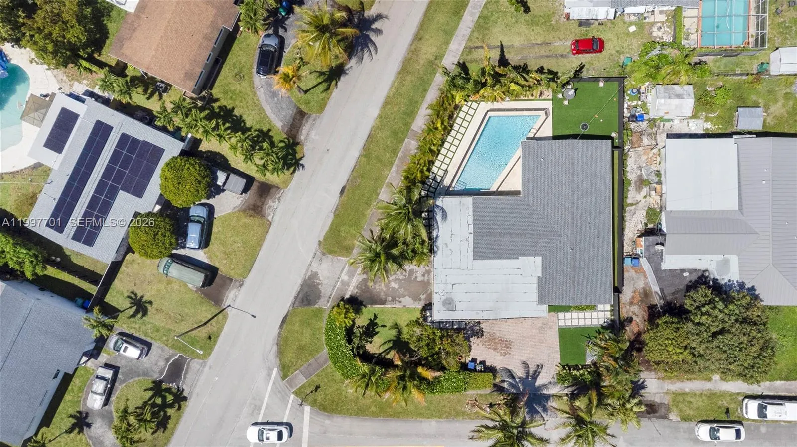 1089 NE 110th St, Miami FL 33161