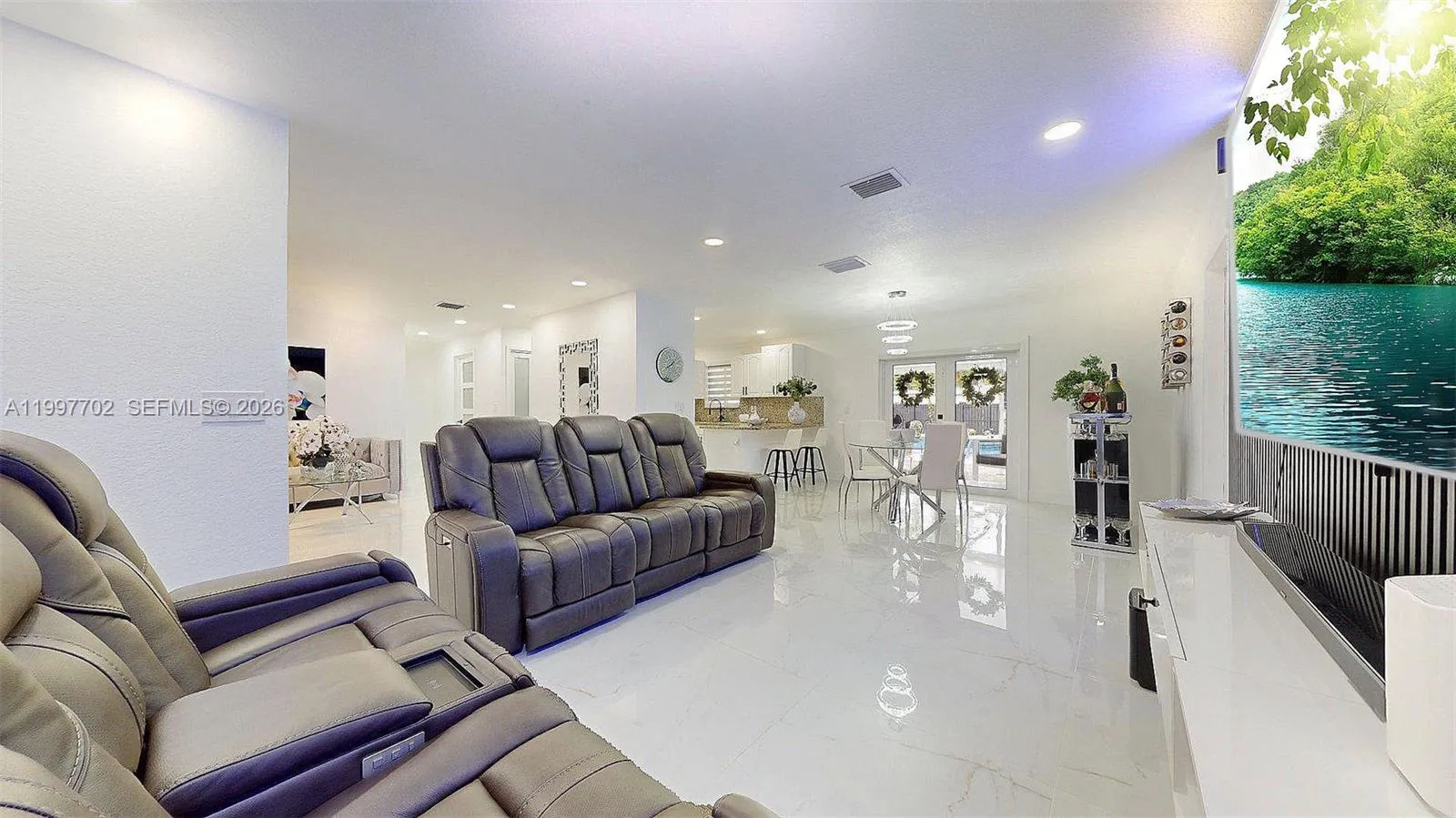 22262 SW 123rd Dr, Miami FL 33170