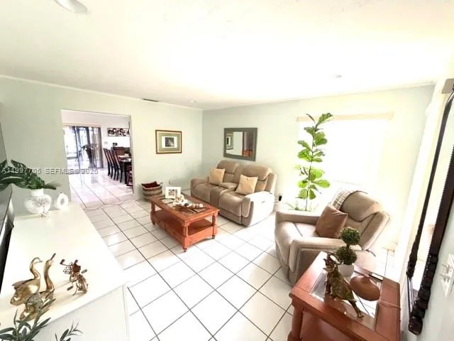 11906 SW 110th St Cir E, Miami FL 33186