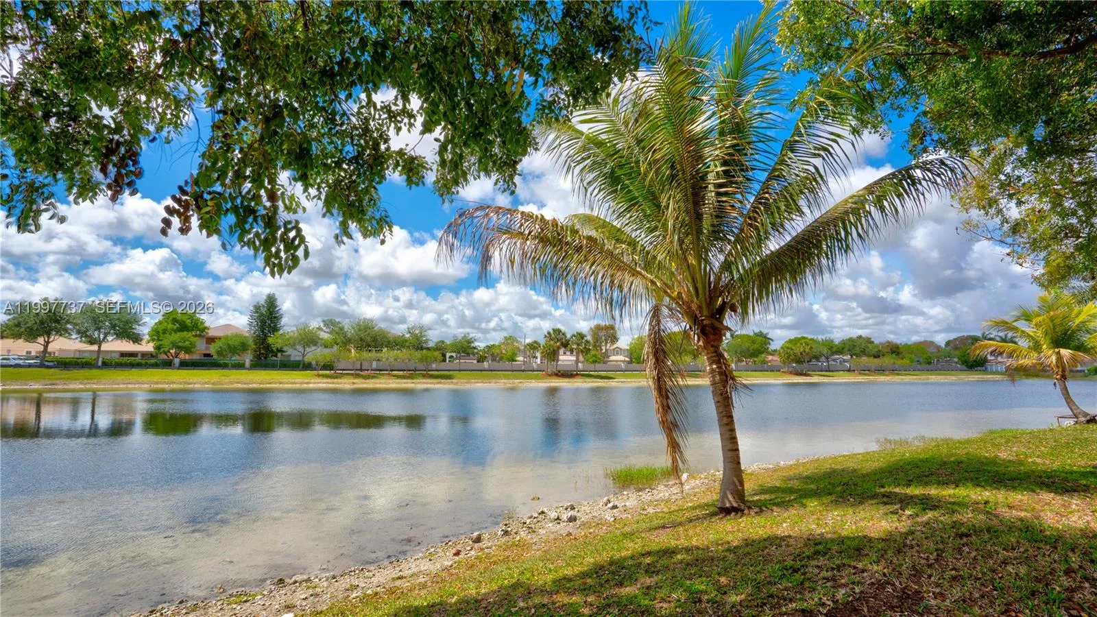 16252 SW 42nd Ter, Miami FL 33185