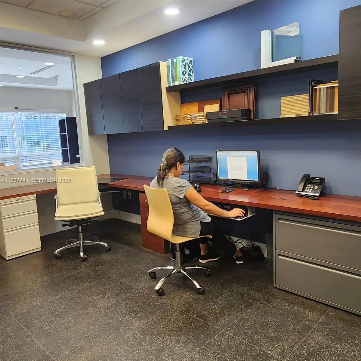 2441 NW 93 # B, Doral FL 33172